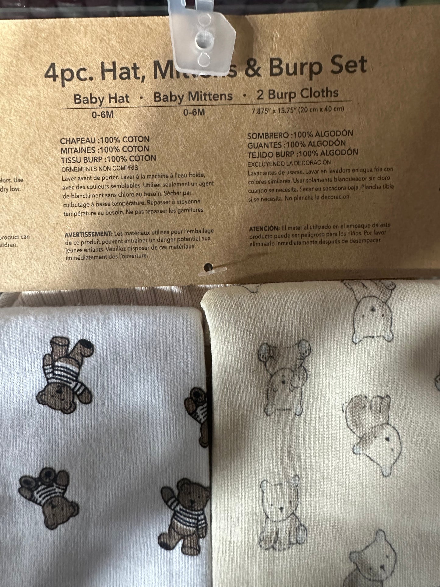 Baby Hat, Mitten and 2 burp clothes Gift set