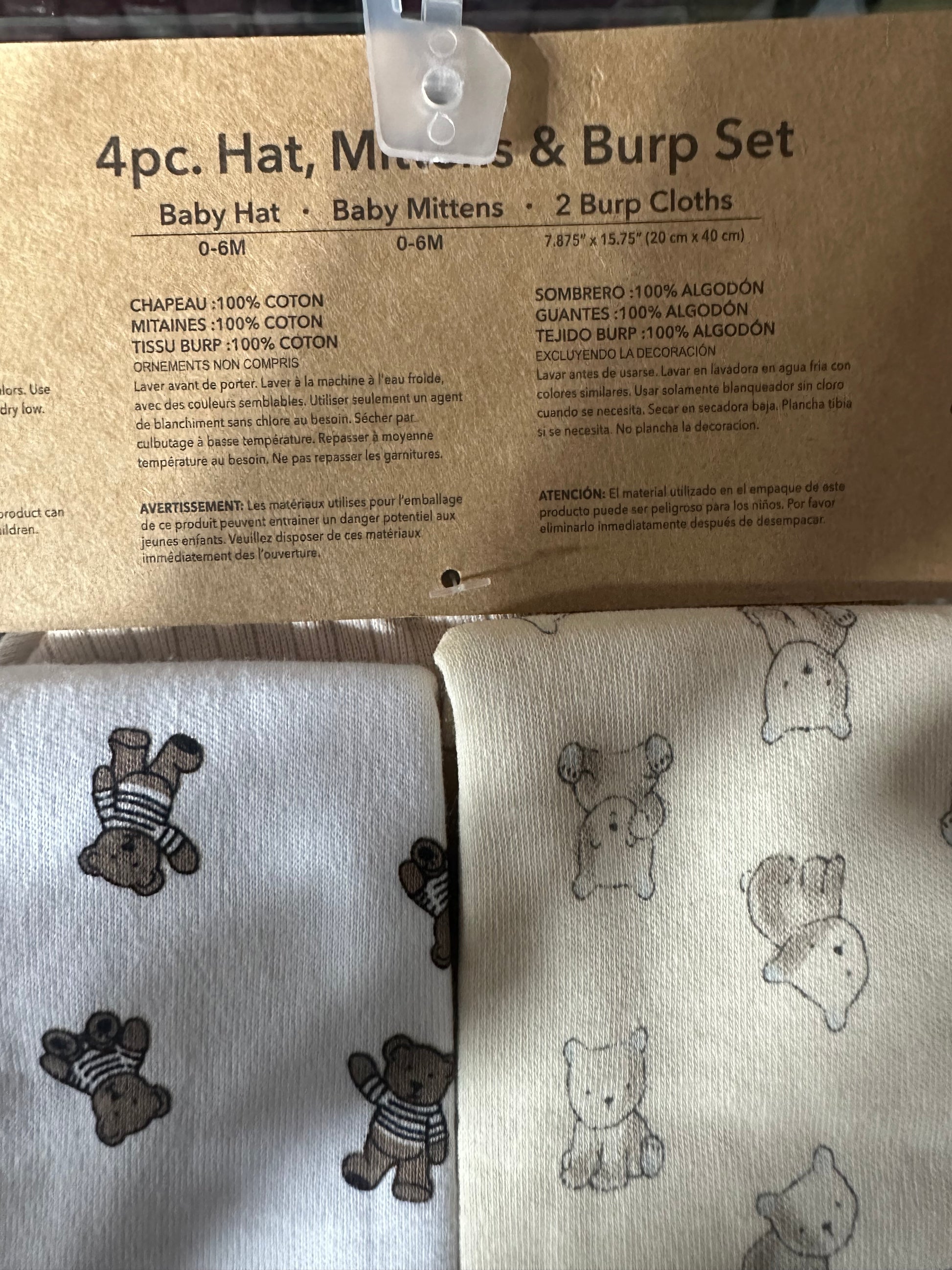 Baby Hat, Mitten and 2 burp clothes Gift set